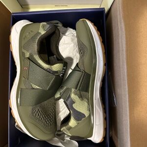 NWT Women’s Tiem Spin/Cycling Shoes